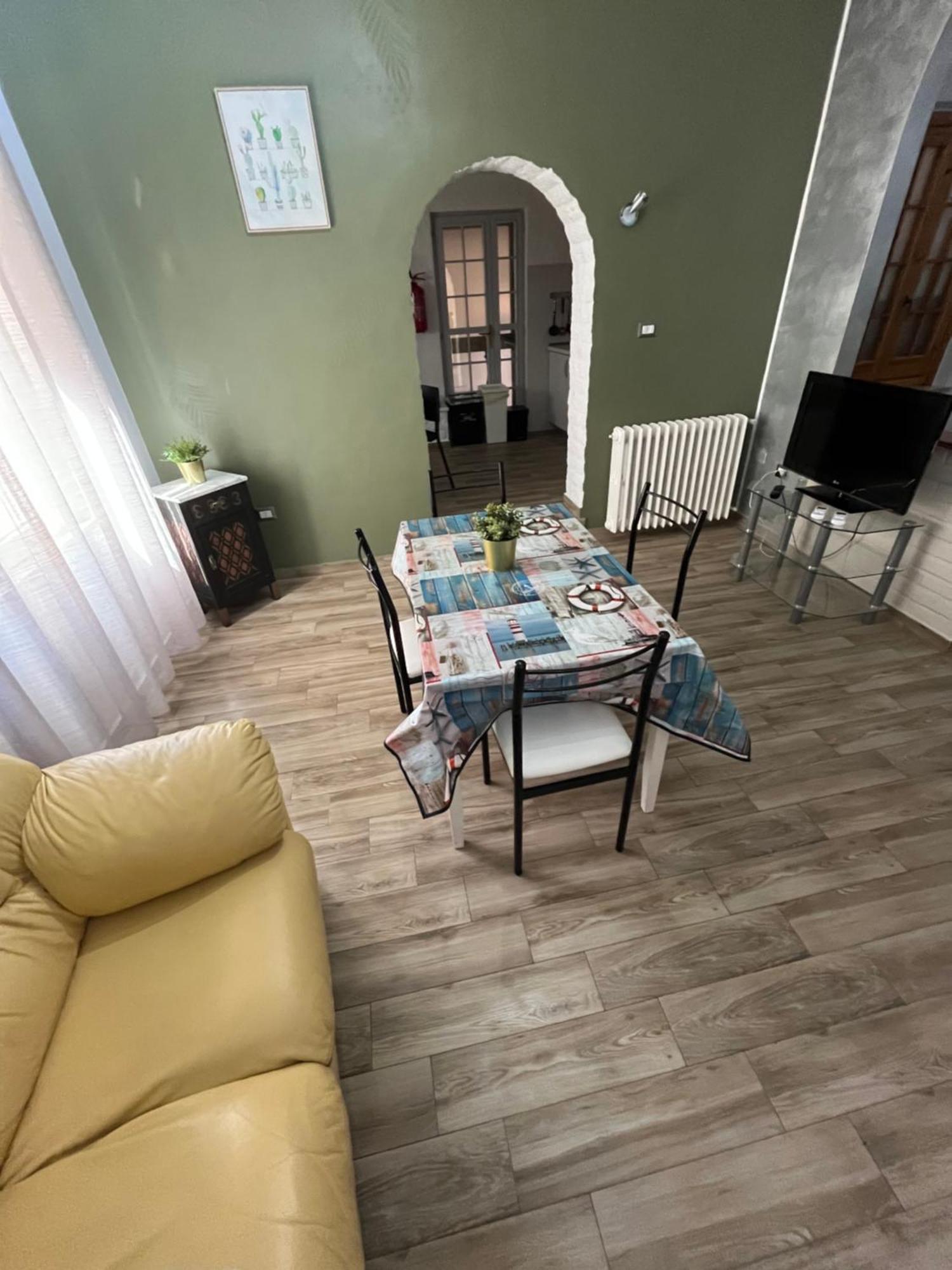 Bouganville Casa Vacanza Ambiente Climatizzato Con Wi Fi Pineto Exterior foto